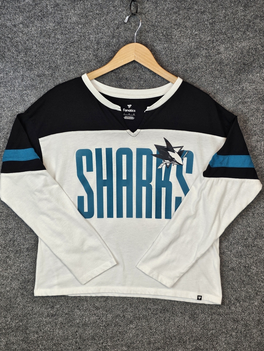 San Jose Sharks Fanatics Women's Notch Neck Long Sleeve Size: Large